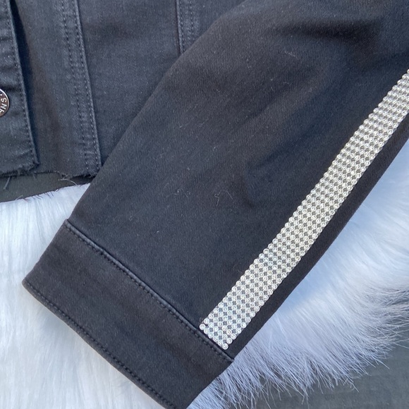 New GUESS Masha Rhinestone Denim Jacket Black SZ M - Picture 4 of 6